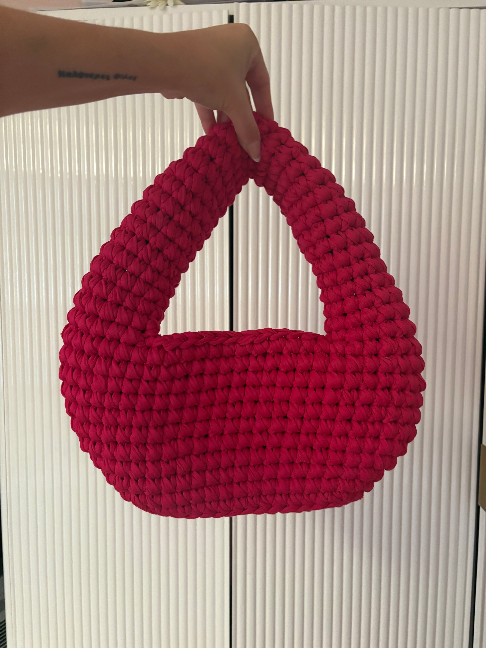 The Oval Bag - Hot Pink